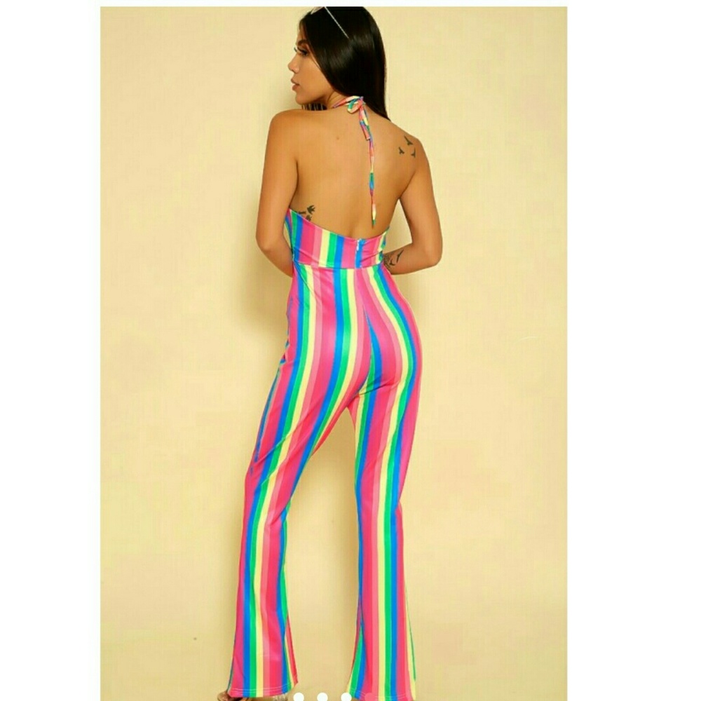 💋 BACKLESS HALTER JUMPSUIT! - Picture 2 of 6